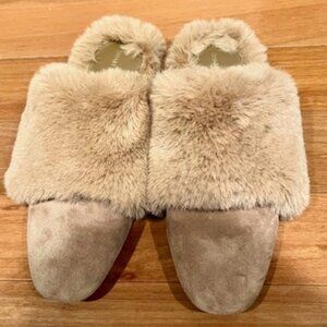LIKE NEW - Stuart Weitzman Suede/Edie Chill Faux Fur Trimmed Mule Flats Size 7